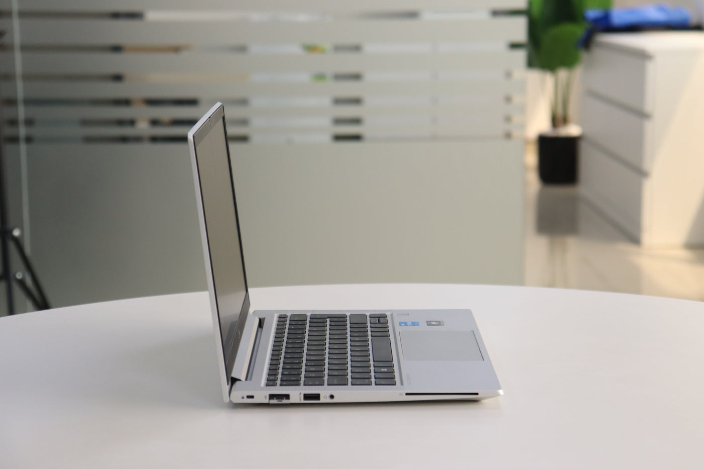 HP EliteBook 630 G9 Core i3 12th Gen, 8GB RAM, 256GB SSD, 13.3 inch photo 4 HP EliteBook 630 G9 Core i3 12th Gen, 8GB RAM, 256GB SSD, 13.3 inch photo 4