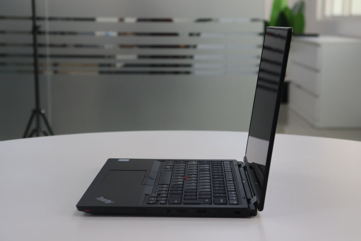 Lenovo ThinkPad L390 Yoga Core i5 8th Gen, 8GB RAM, 256GB SSD, 13.3 inch photo 2 Lenovo ThinkPad L390 Yoga Core i5 8th Gen, 8GB RAM, 256GB SSD, 13.3 inch photo 2